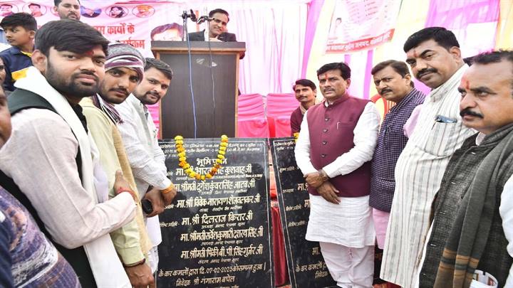 गाँव में हुए विकास कार्यों का दिया ब्यौरा